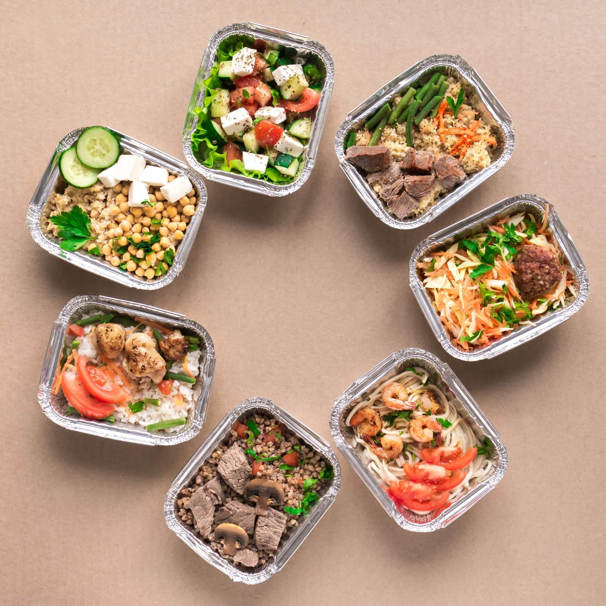 Daily meals in foil boxes