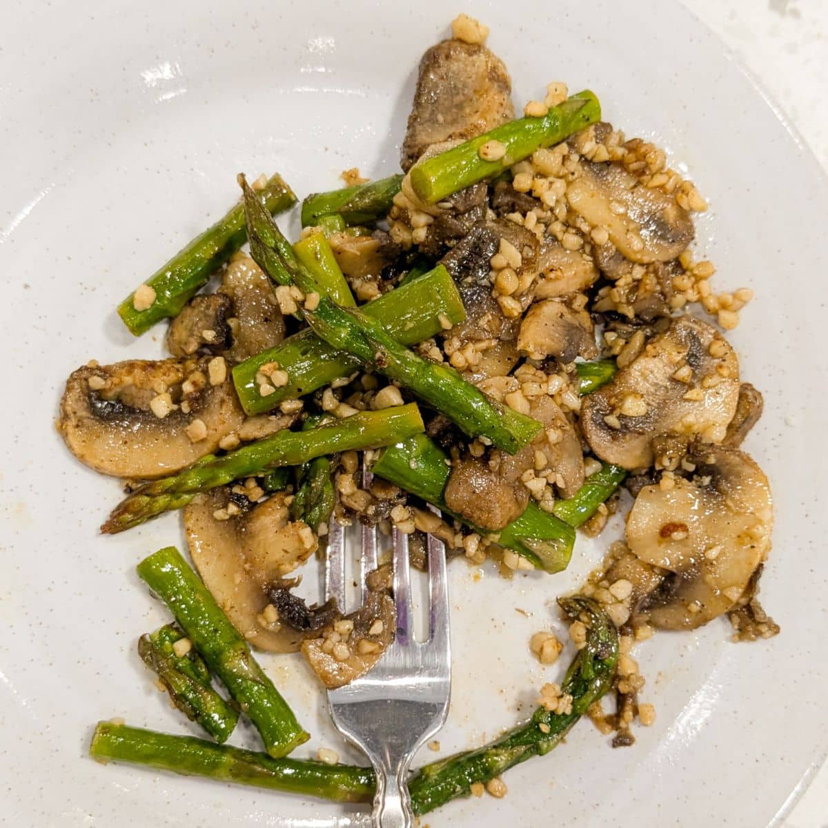 Perfectly Done Roasted Asparagus and Mushrooms